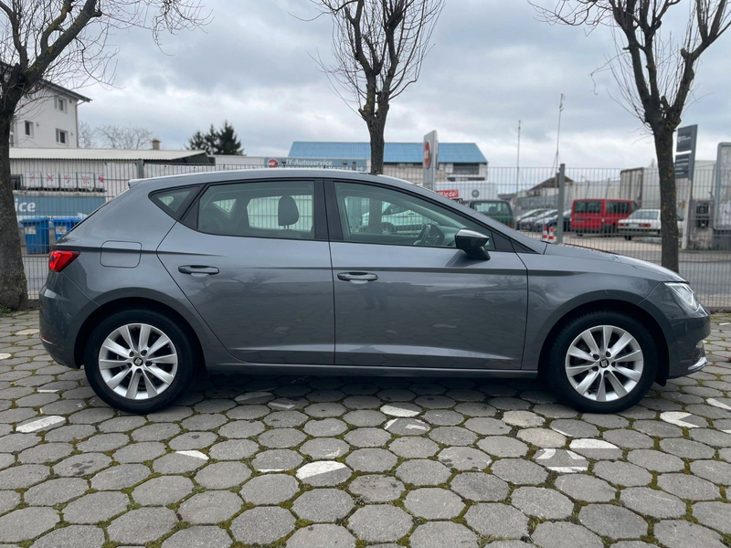 SEAT Leon 1.6TDi Style Automatik Kamera Navi LED — photo 9