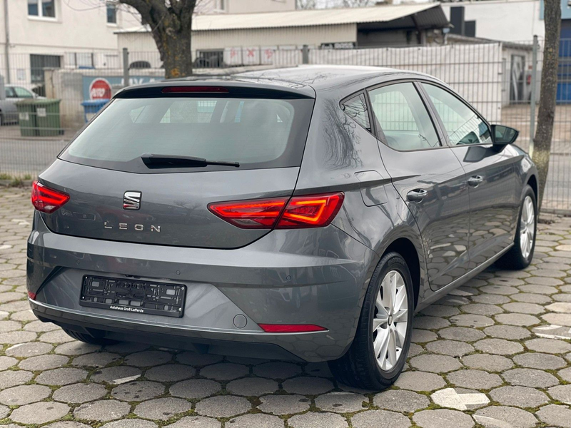 SEAT Leon 1.6TDi Style Automatik Kamera Navi LED — photo 5