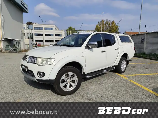 Mitsubishi L200 L200 2.5 DI-D/136CV Club Cab Invite DPF