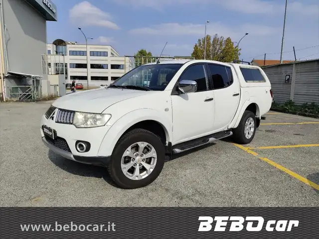 Mitsubishi L200 L200 2.5 DI-D/136CV Club Cab Invite DPF