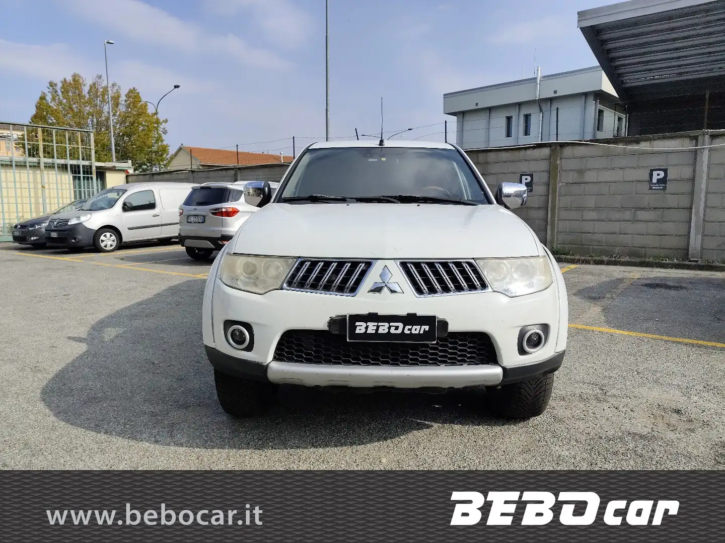 Mitsubishi L200 L200 2.5 DI-D/136CV Club Cab Invite DPF Blanc - 2