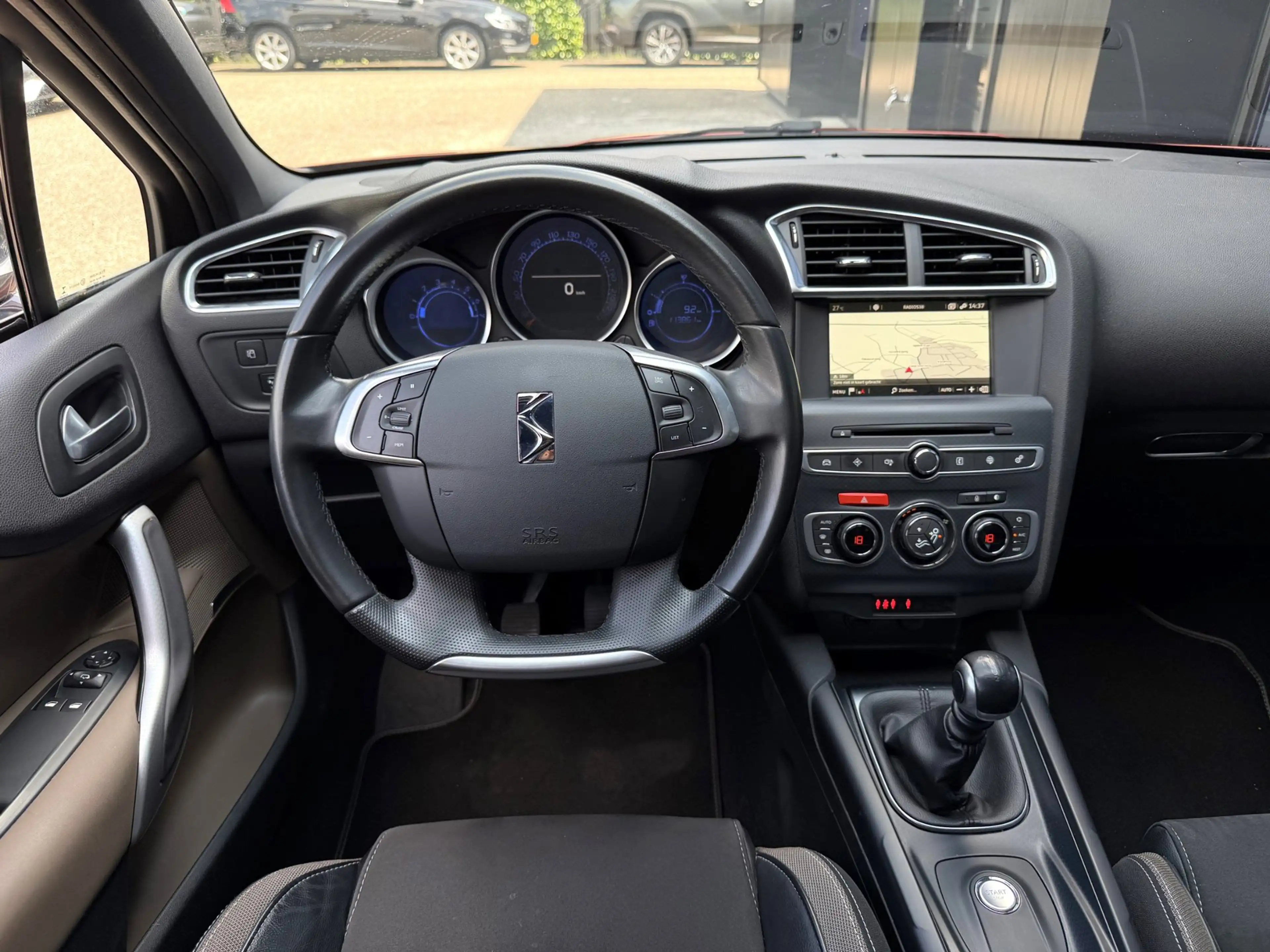 DS Automobiles DS 4 Crossback 1.2 Chic Orange Edition Camera Navigatie — photo 9
