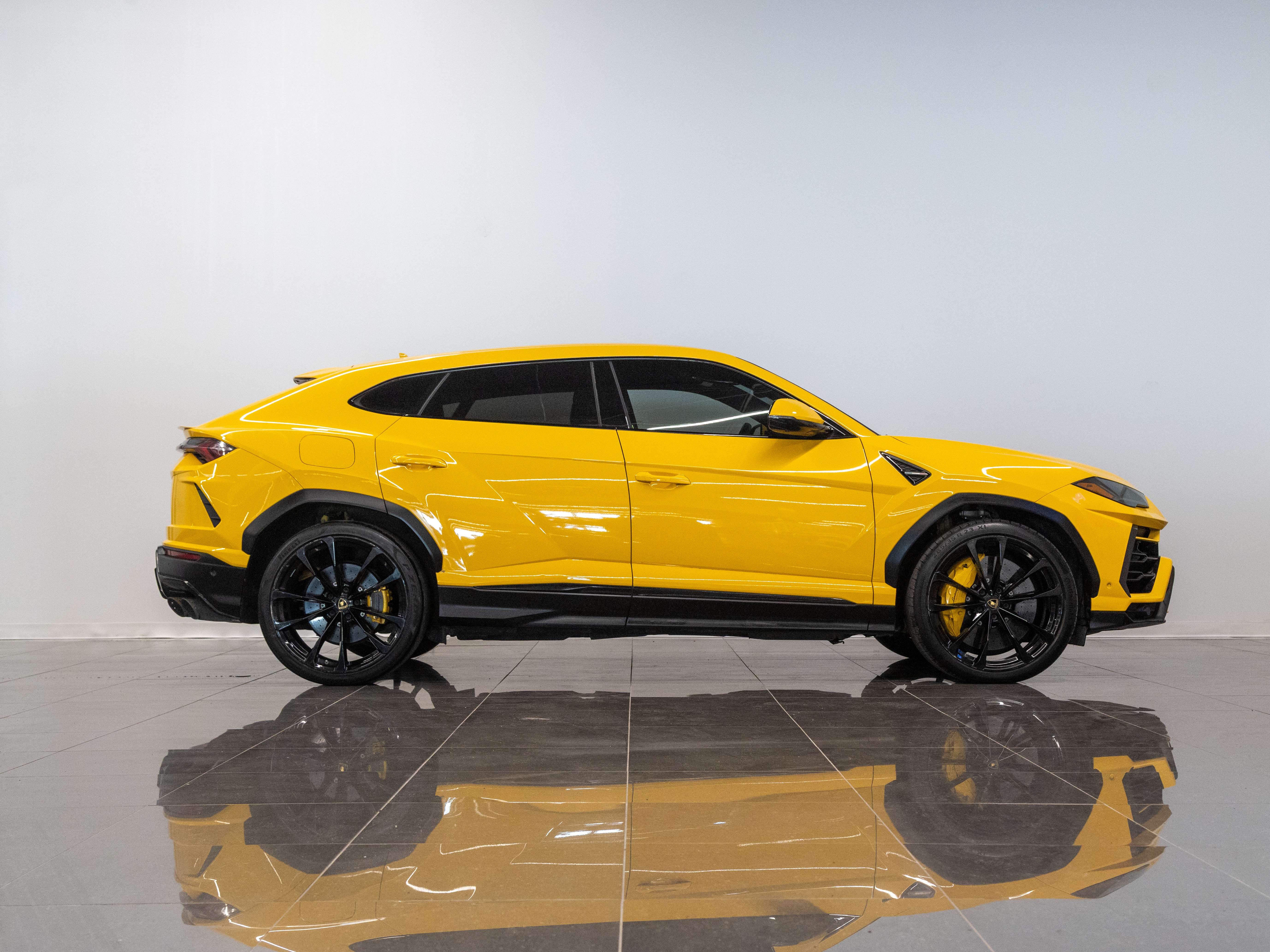 2020 Lamborghini Urus