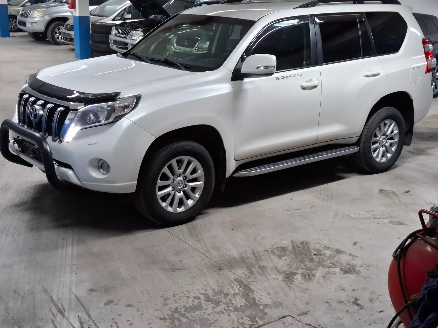 Toyota Land Cruiser Land Cruiser Prado Wit - 1