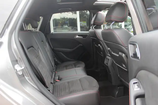 Mercedes-Benz B-Class view 12