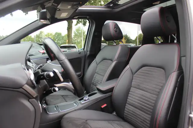 Mercedes-Benz B-Class view 4