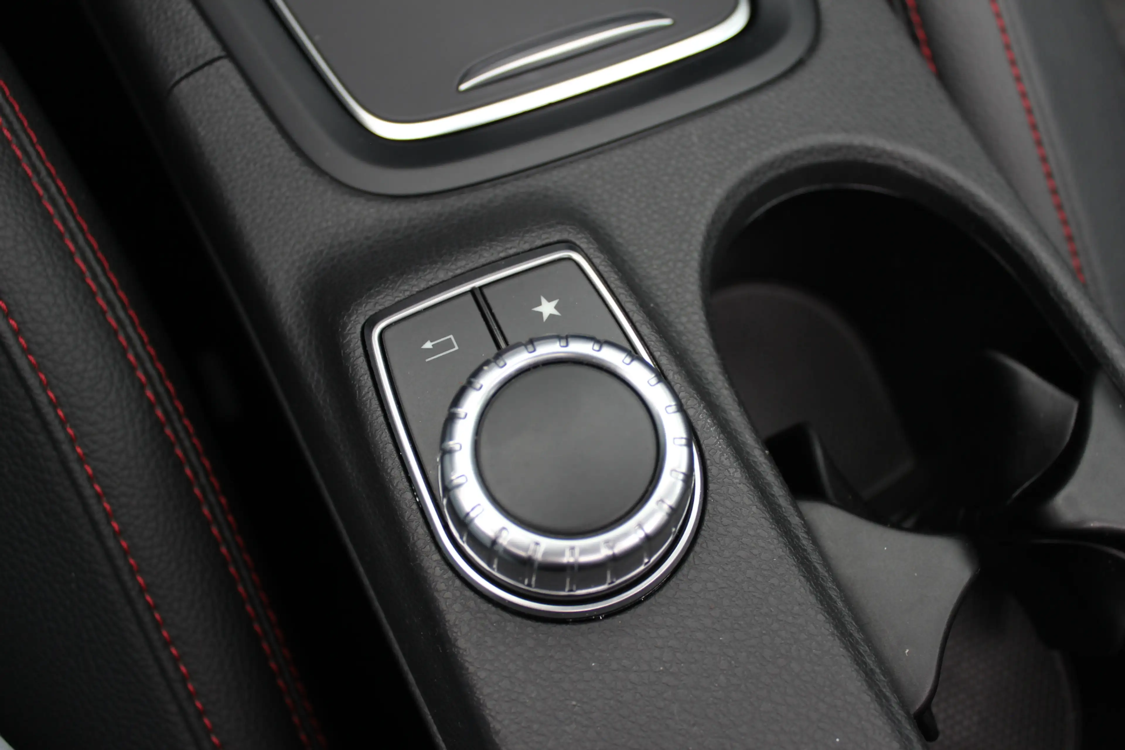 Mercedes-Benz B 180 Ambition / Panoramadak / Camera / Leder&Alcantara — photo 27