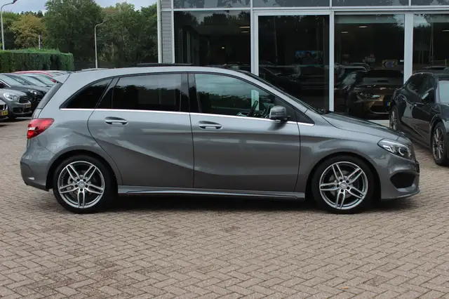 Mercedes-Benz B-Class view 5
