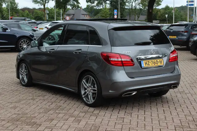 Mercedes-Benz B-Class view 3