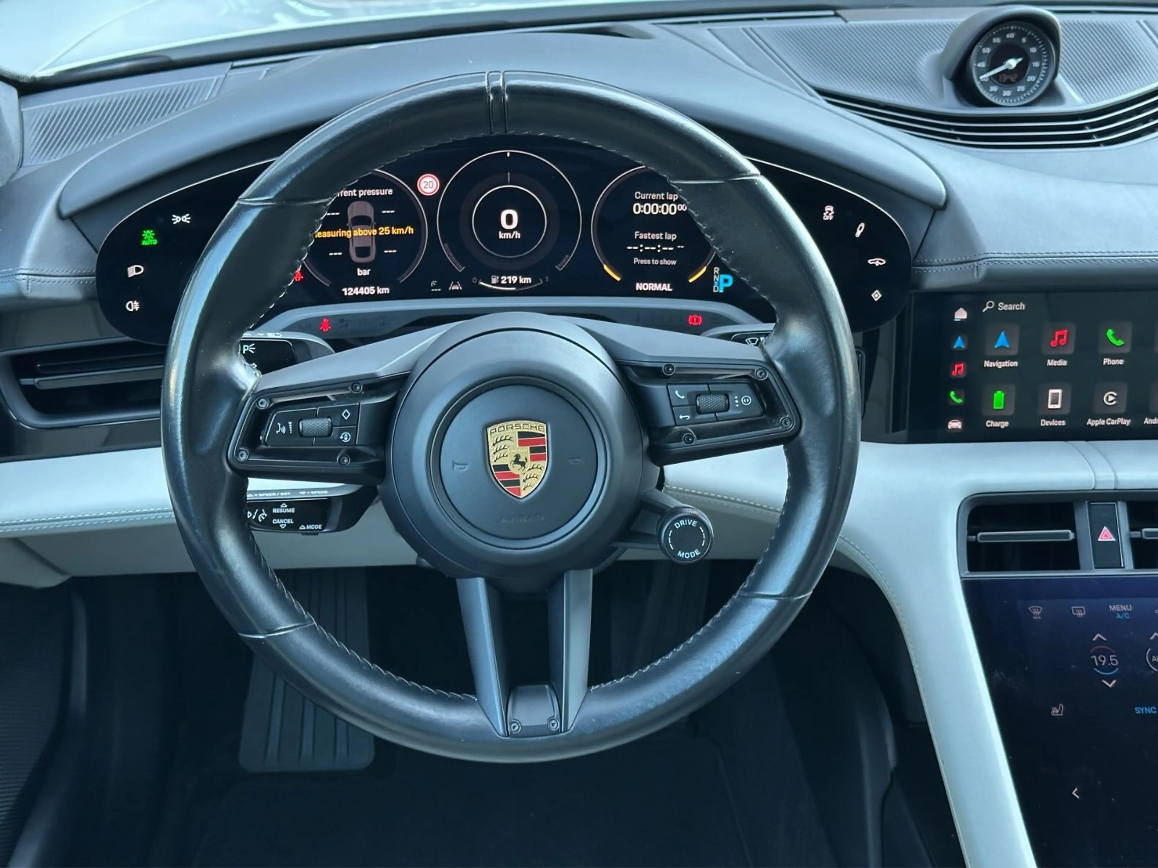 Porsche Taycan 4S°LUFT°HUD°360°MATRIX°PANO°SPORTCHRONO° — photo 8