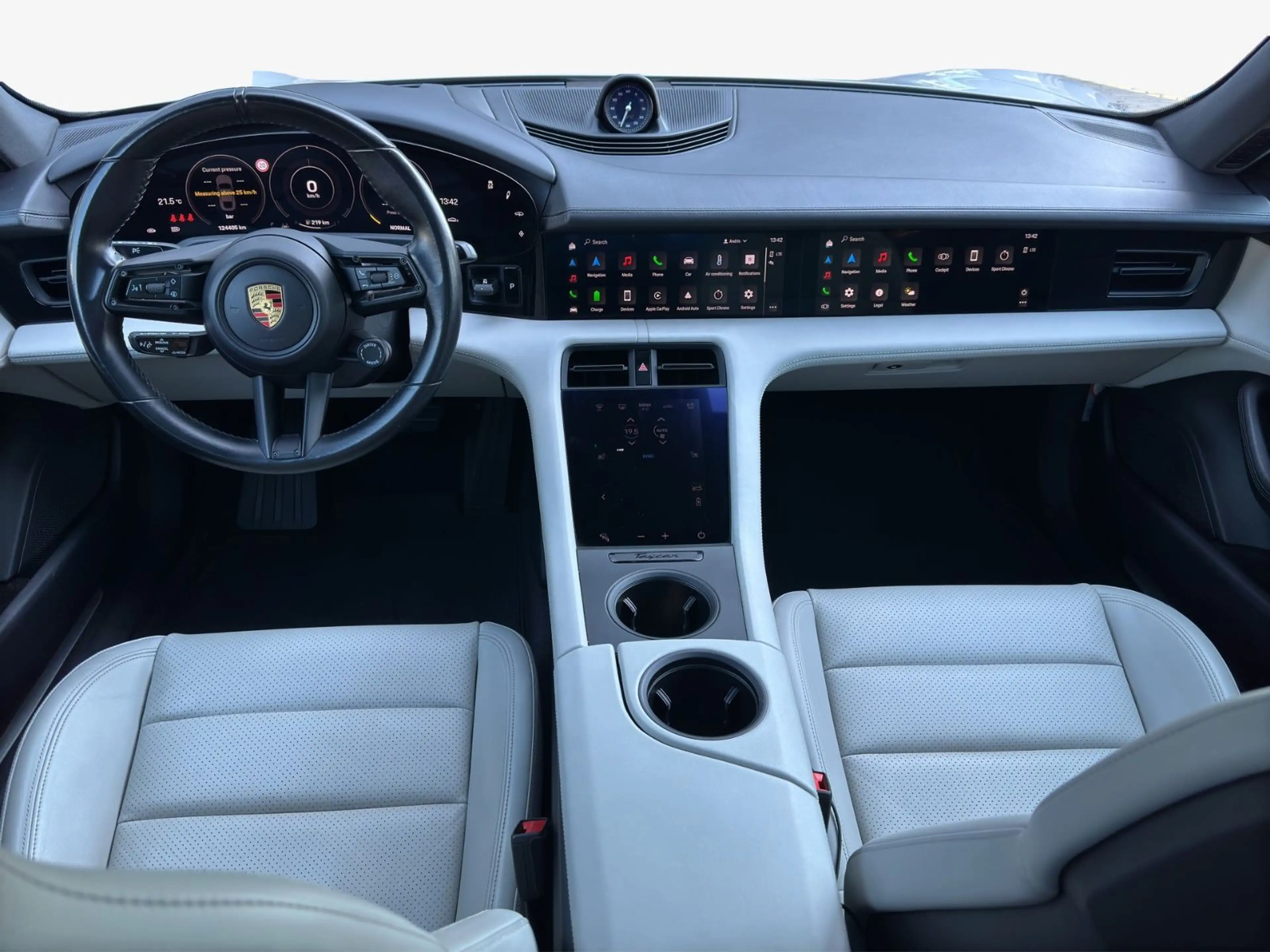Porsche Taycan 4S°LUFT°HUD°360°MATRIX°PANO°SPORTCHRONO° — photo 7