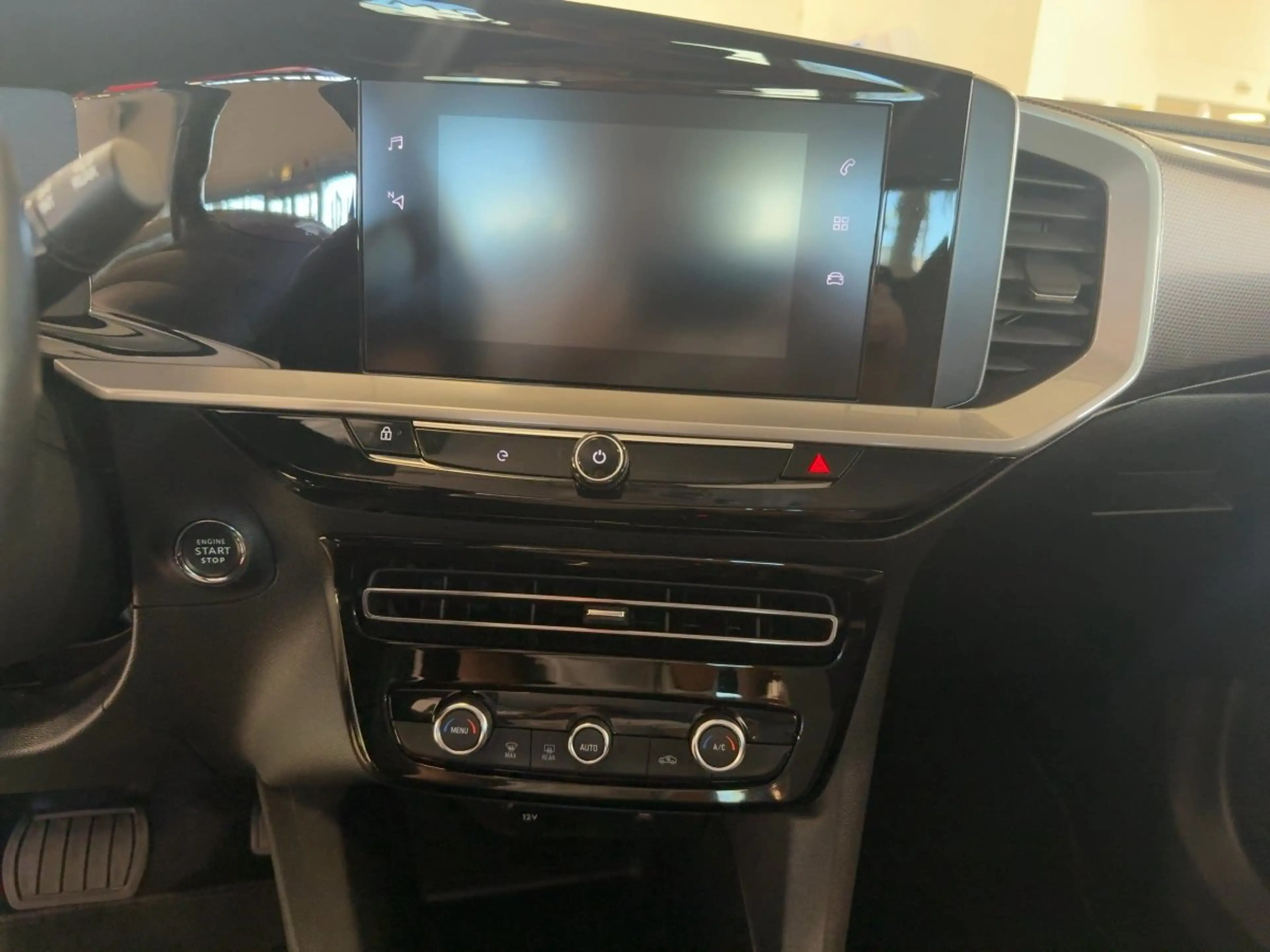 Opel Mokka-E Mokka e Elegance ACC+Navi+SHZ+Winterp.+Kam.+LM — photo 12