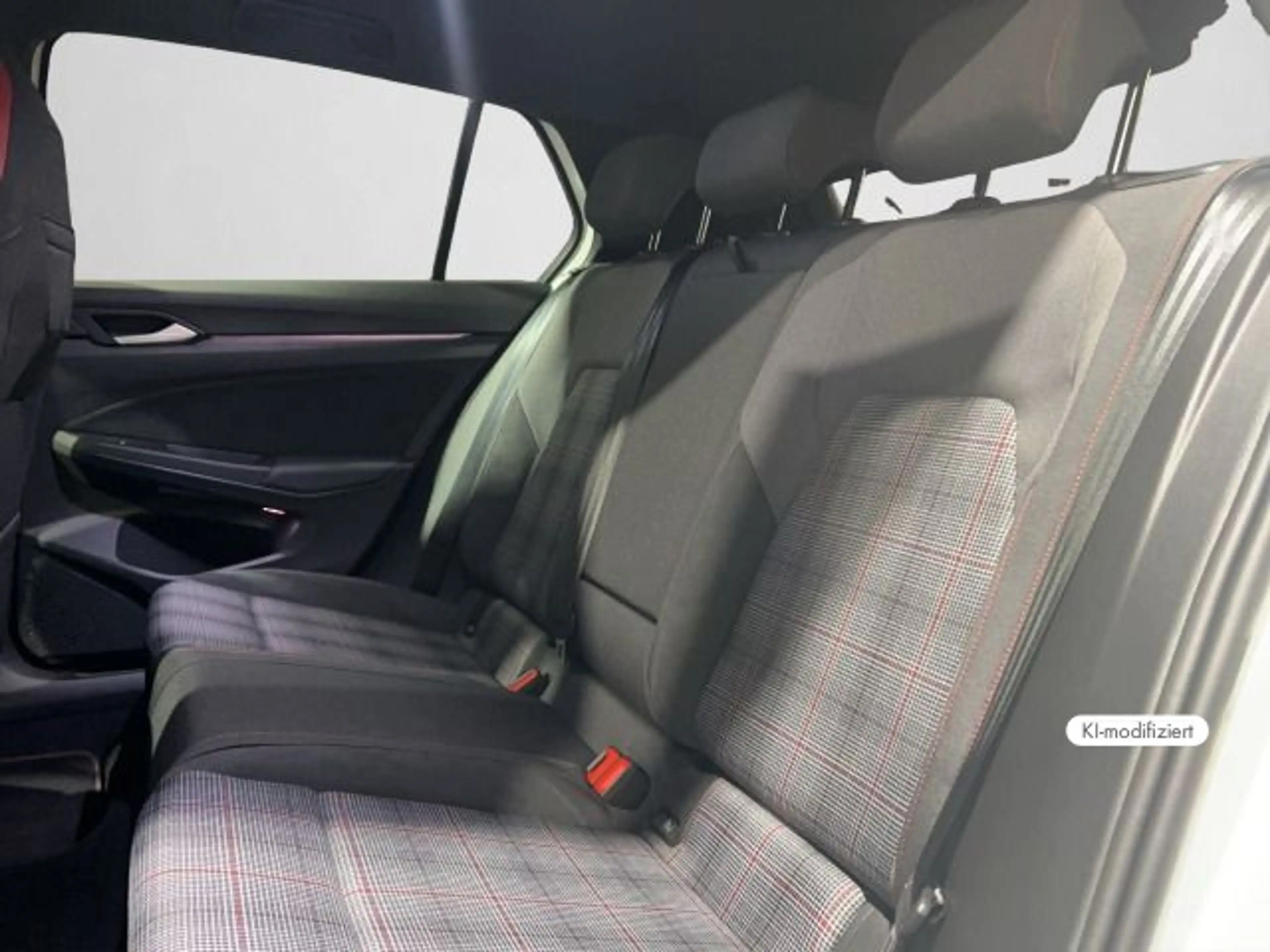 Volkswagen Golf GTI 2,0 l TSI OPF 195 kW (265 PS) DSG7 — photo 14