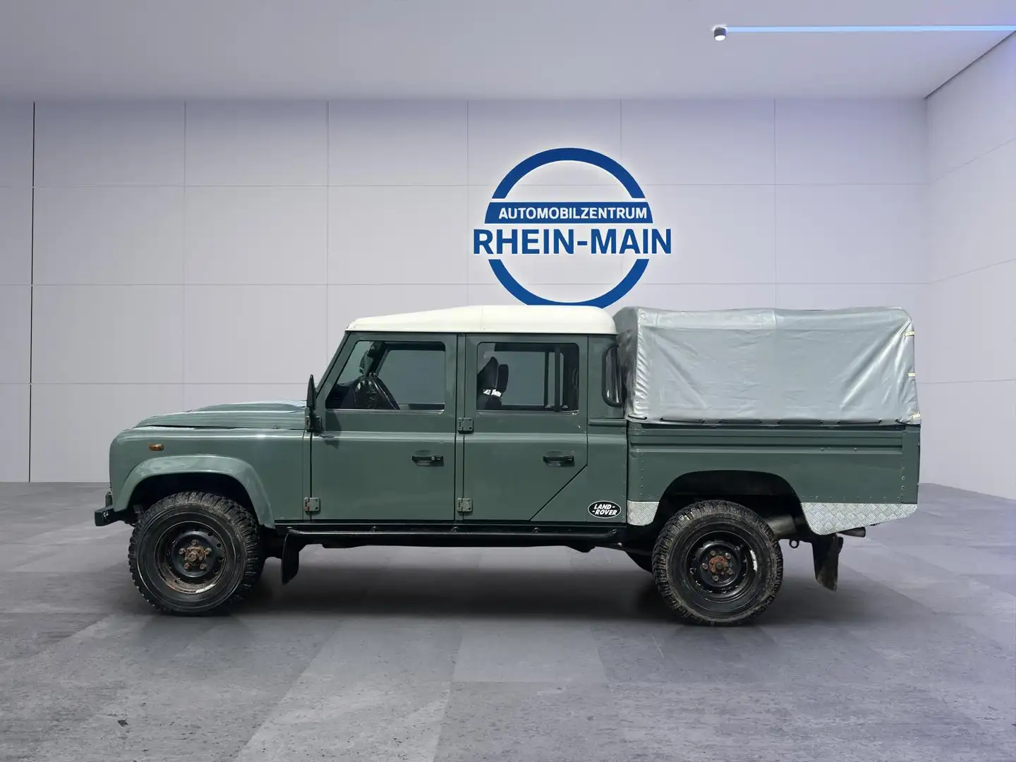 Land Rover Defender 130 E Crew Cab Verde - 2