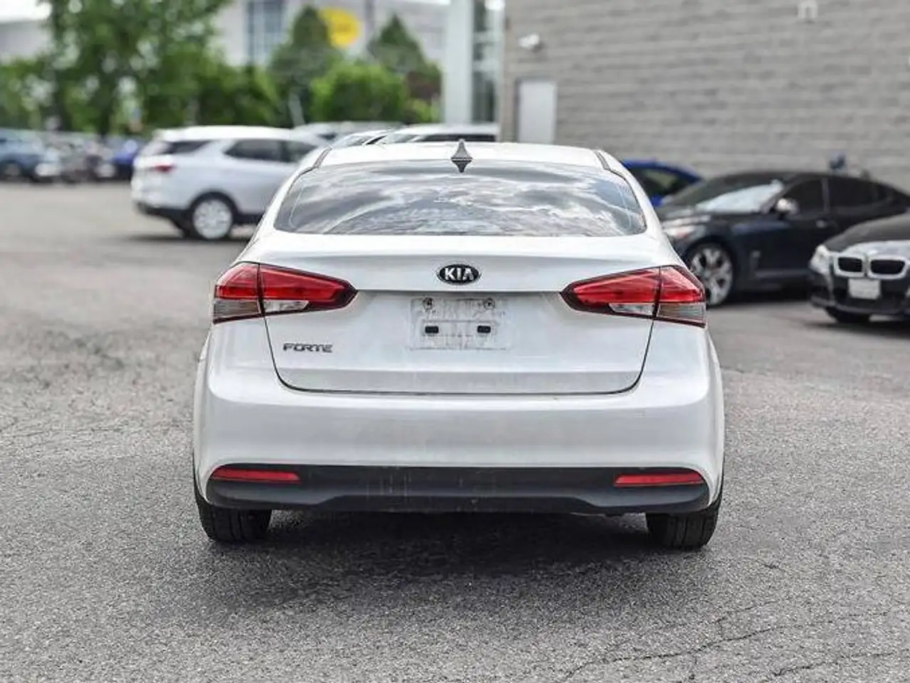Kia Forte снимка Kia Forte