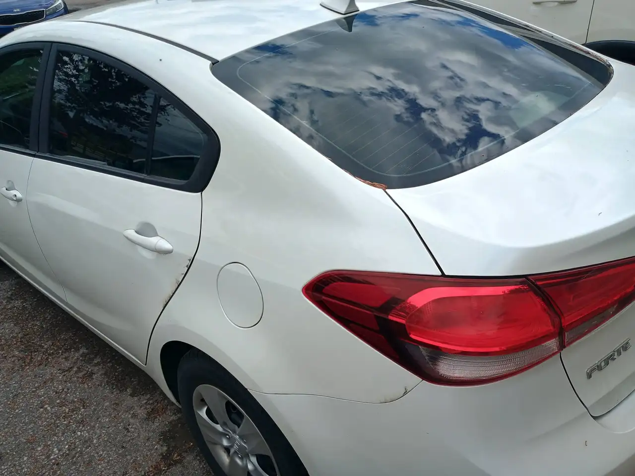 Kia Forte снимка Kia Forte