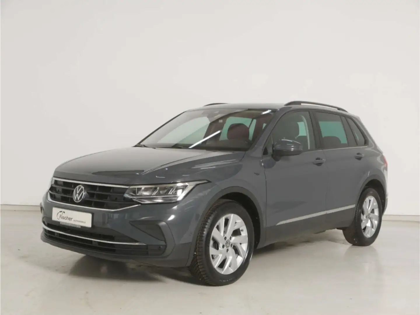 Volkswagen Tiguan 2.0 TDI Life DSG NAV/LED/AHK/P-Dach/18'' Grau - 2
