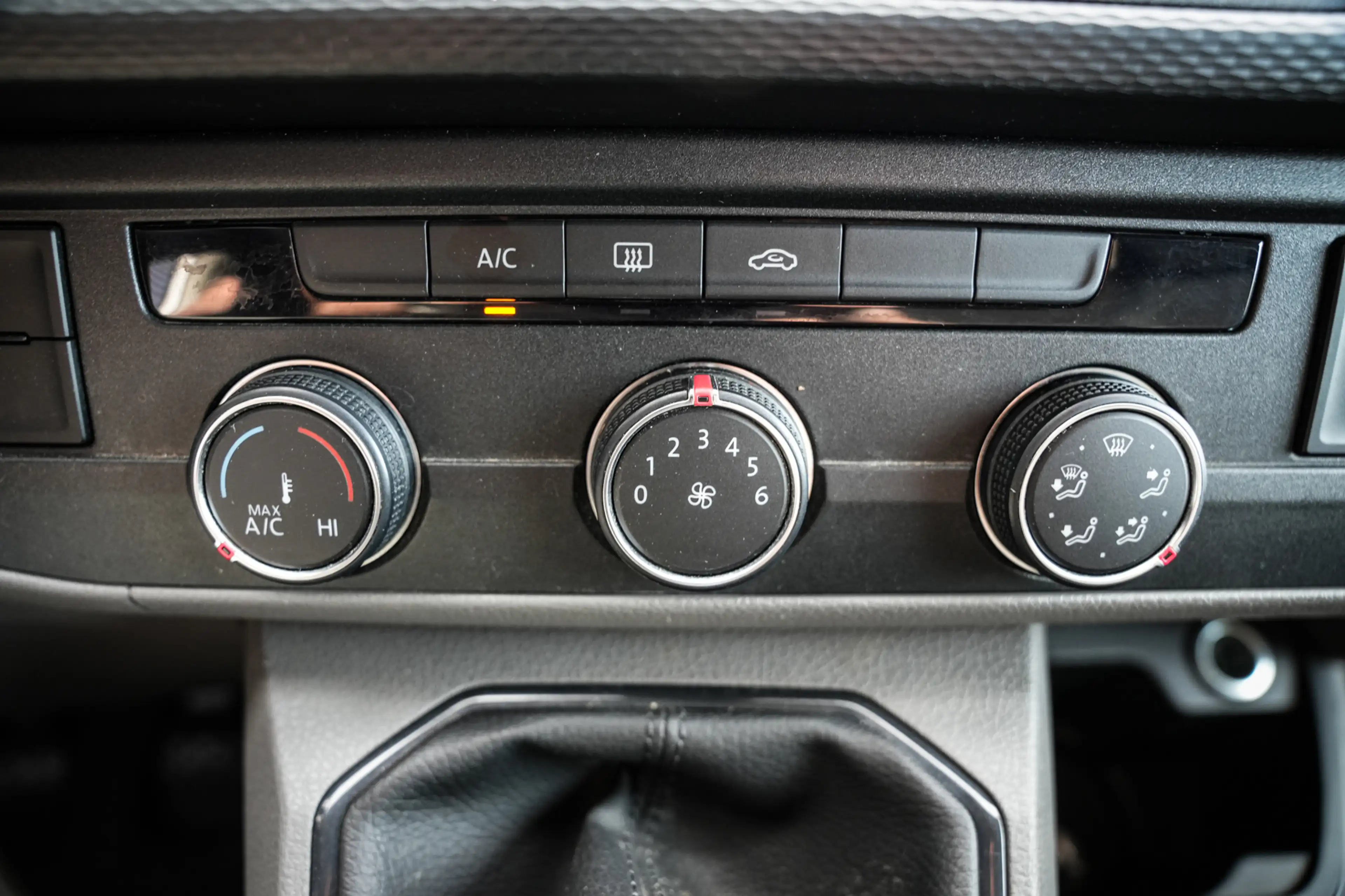 Volkswagen Transporter 2.0 TDI L1H1 28 Comfortline | Navi | Bluetooth | M — photo 18