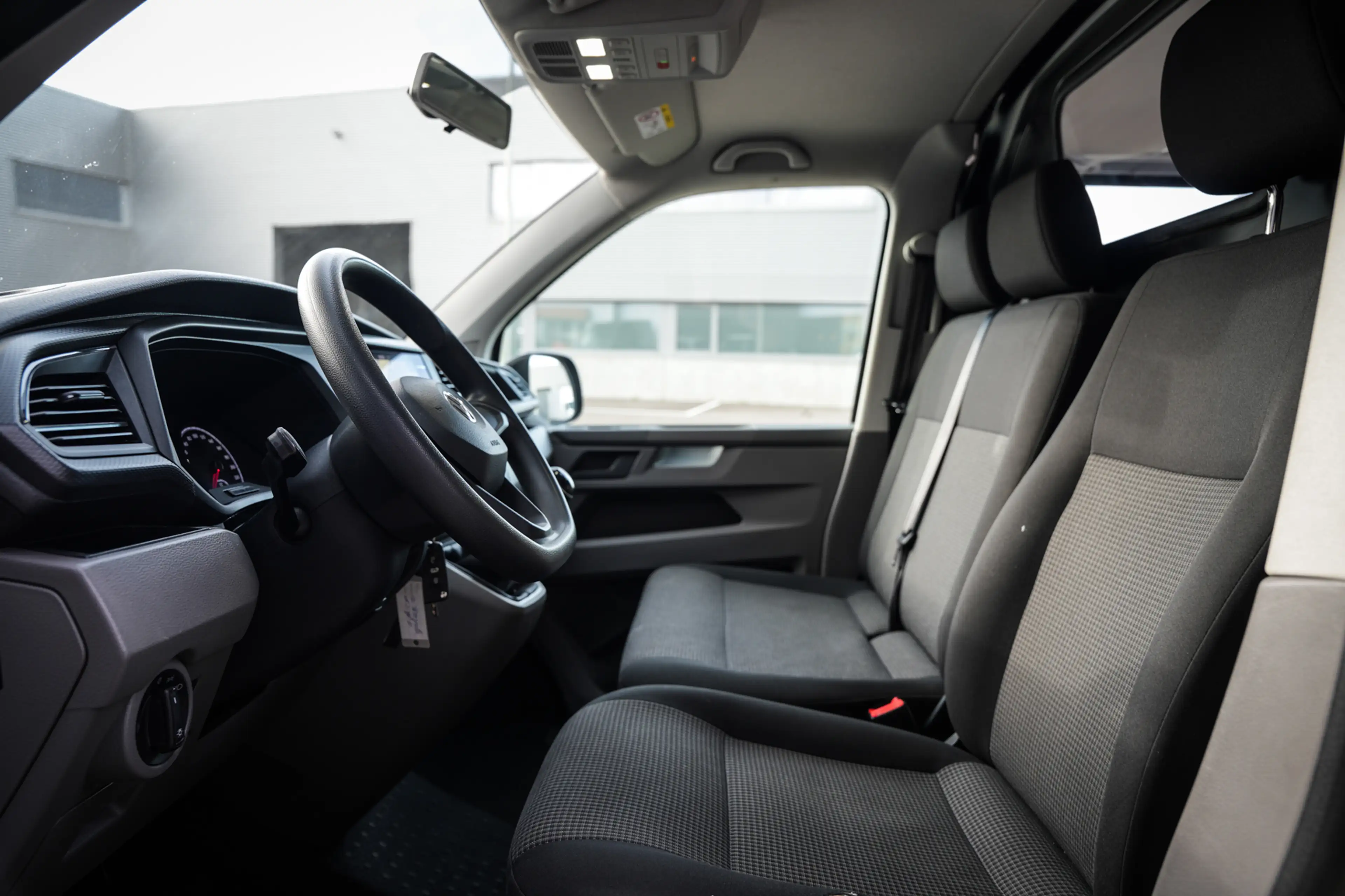 Volkswagen Transporter 2.0 TDI L1H1 28 Comfortline | Navi | Bluetooth | M — photo 3