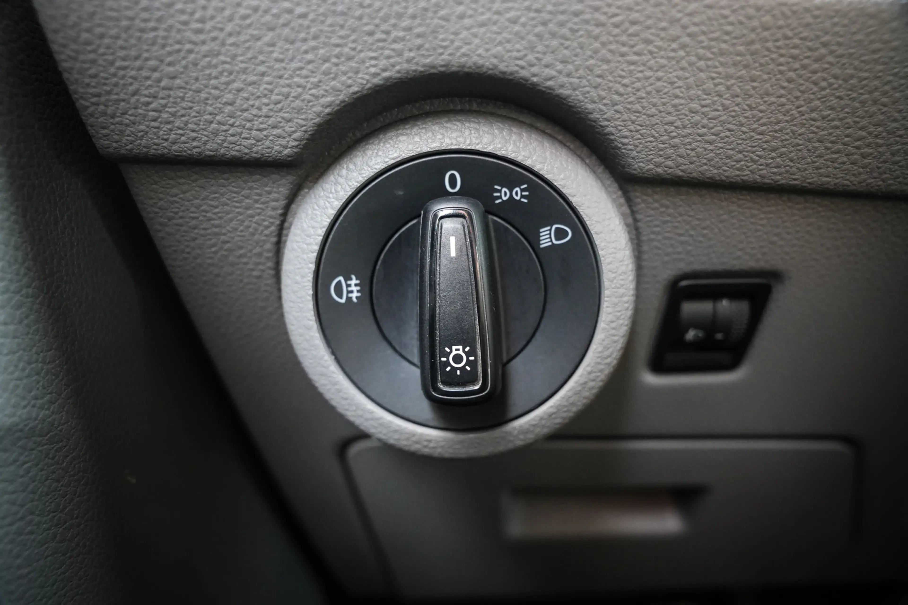 Volkswagen Transporter 2.0 TDI L1H1 28 Comfortline | Navi | Bluetooth | M — photo 19