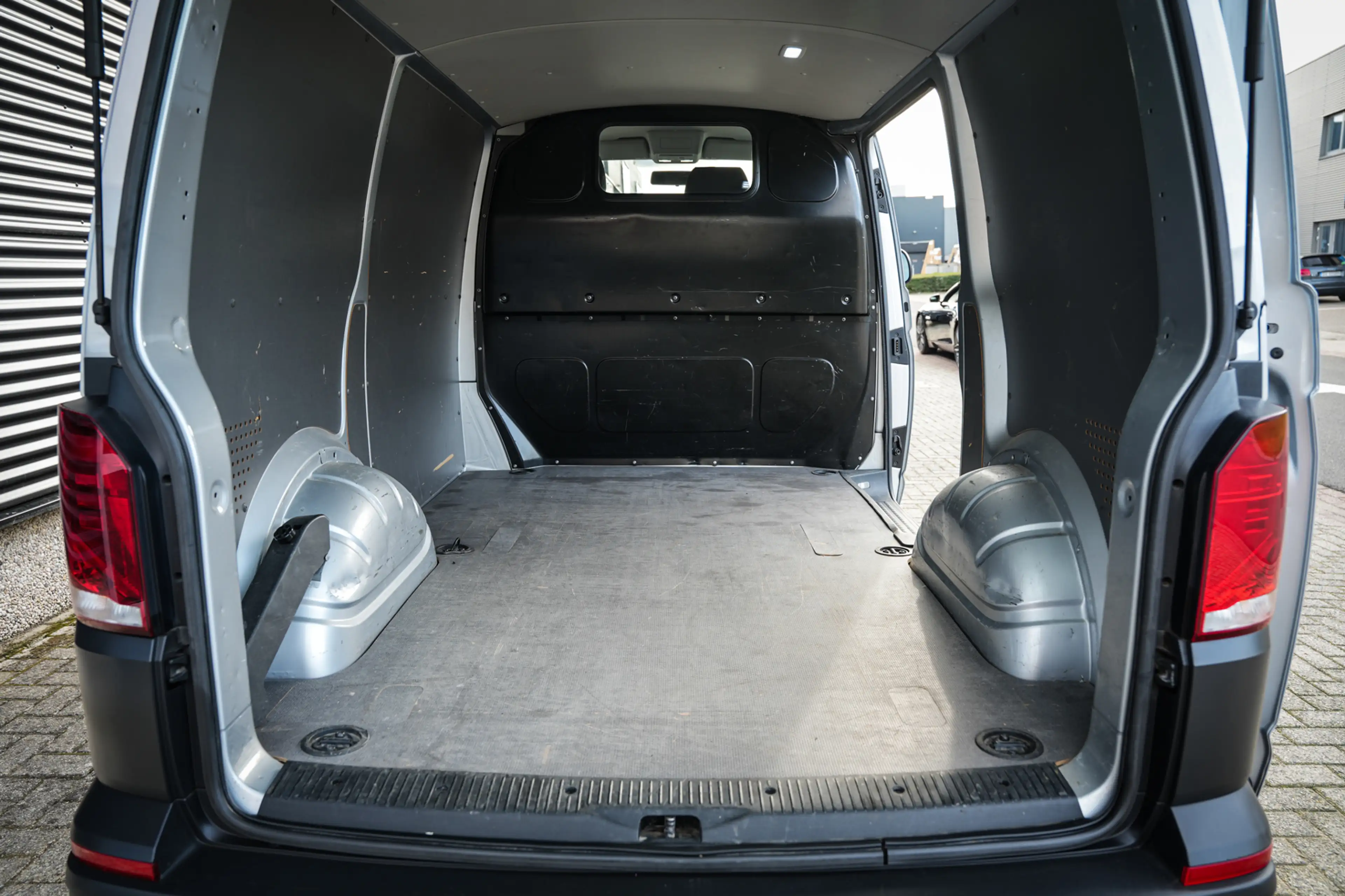 Volkswagen Transporter 2.0 TDI L1H1 28 Comfortline | Navi | Bluetooth | M — photo 10
