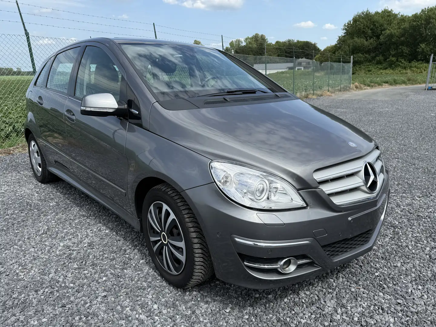 Mercedes-Benz B 200 prête à immatriculer - 2