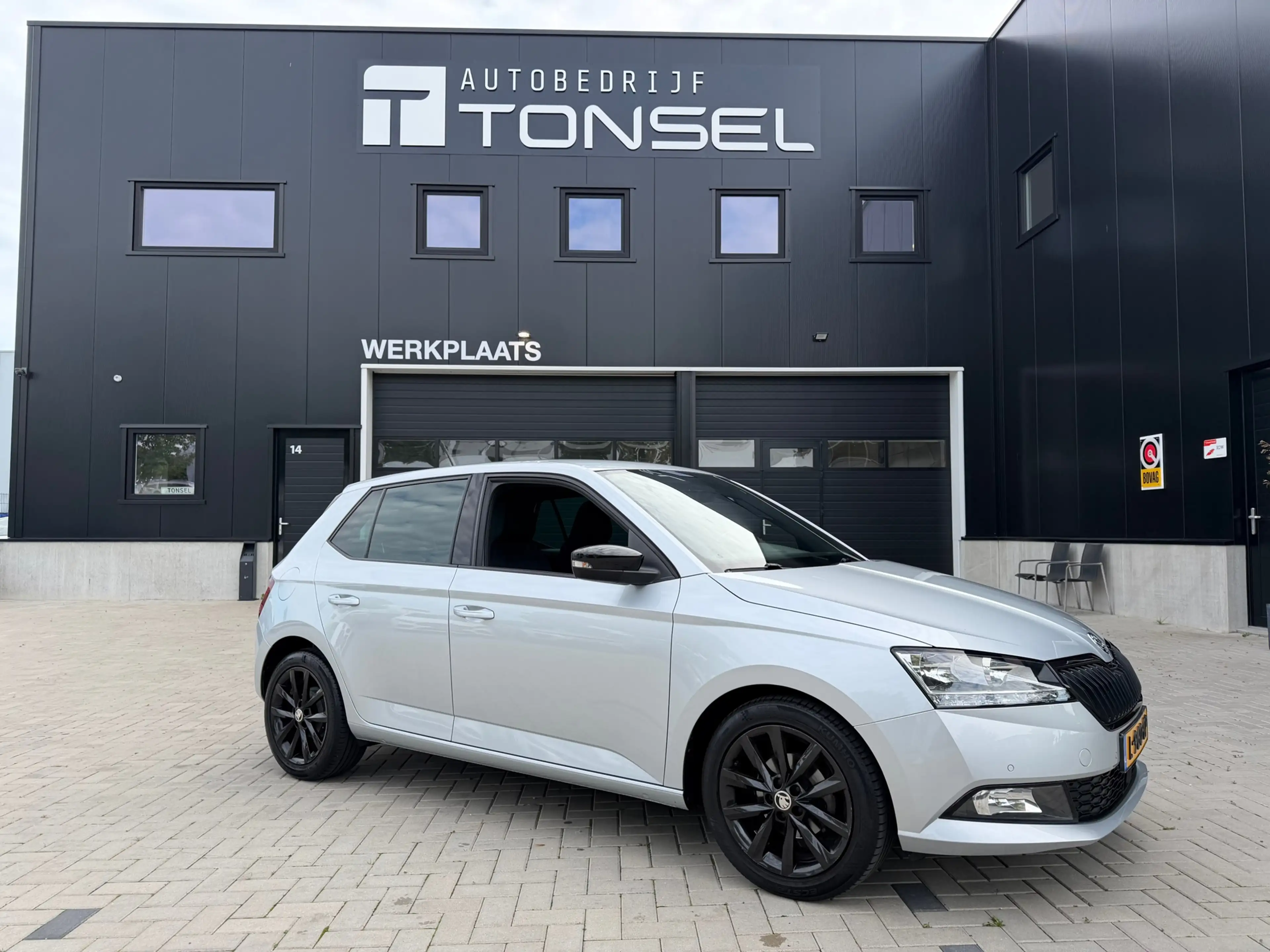 Skoda Fabia 1.0 TSI Sport / Trekhaak / Stoelverwarming / ACC / — photo 6