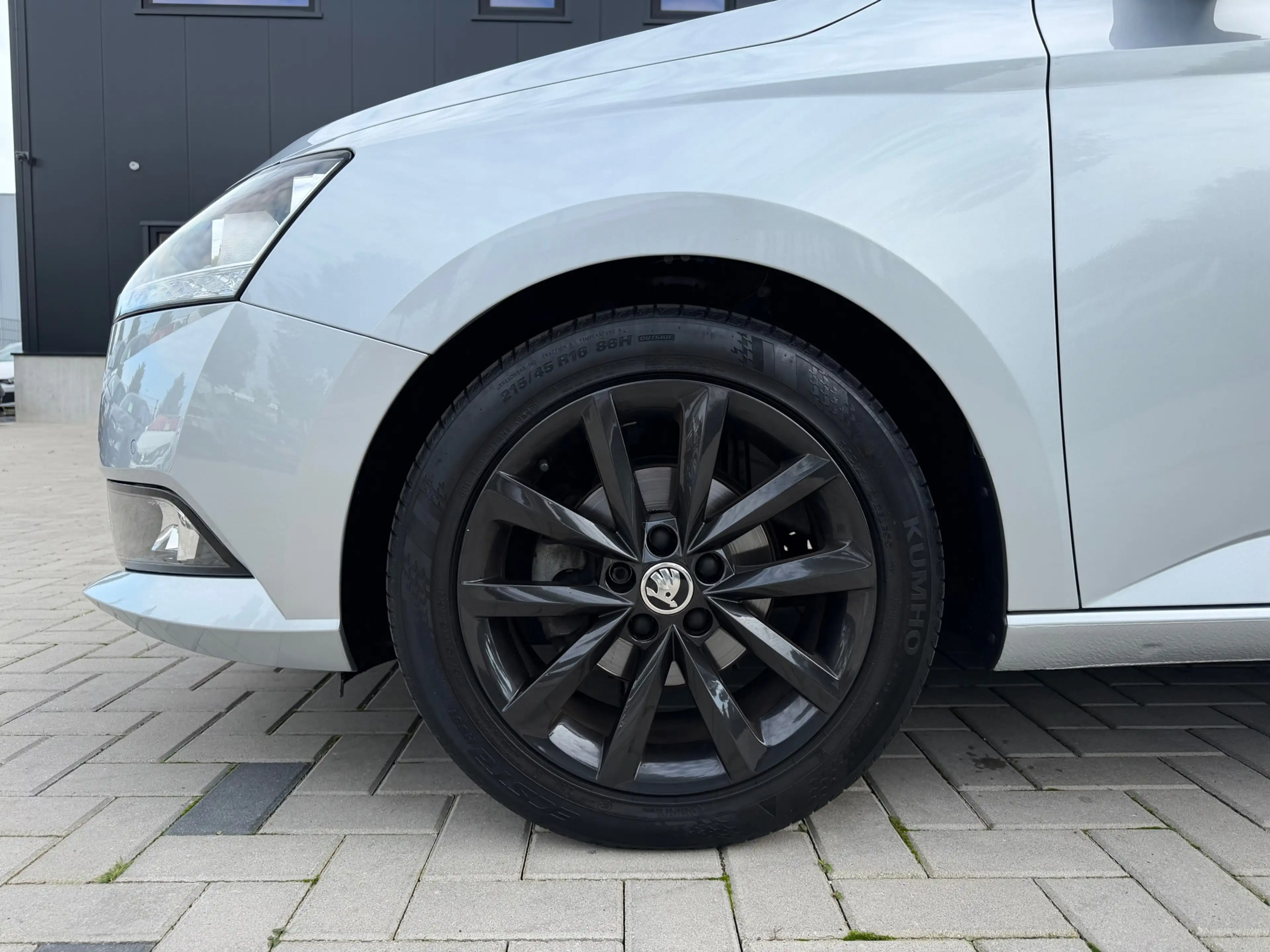Skoda Fabia 1.0 TSI Sport / Trekhaak / Stoelverwarming / ACC / — photo 9