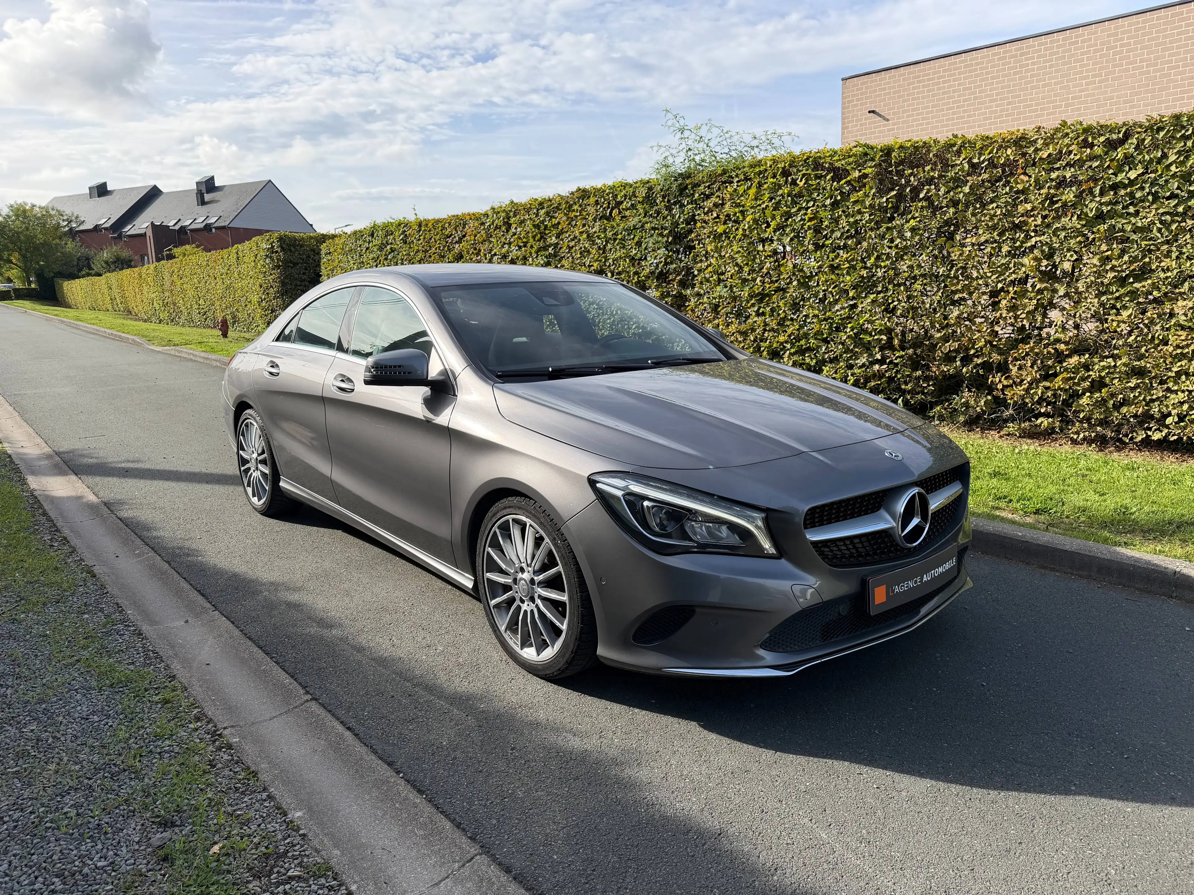 Mercedes-Benz CLA 180 PACK AMG - GARANTIE 12M - 3a — photo 4