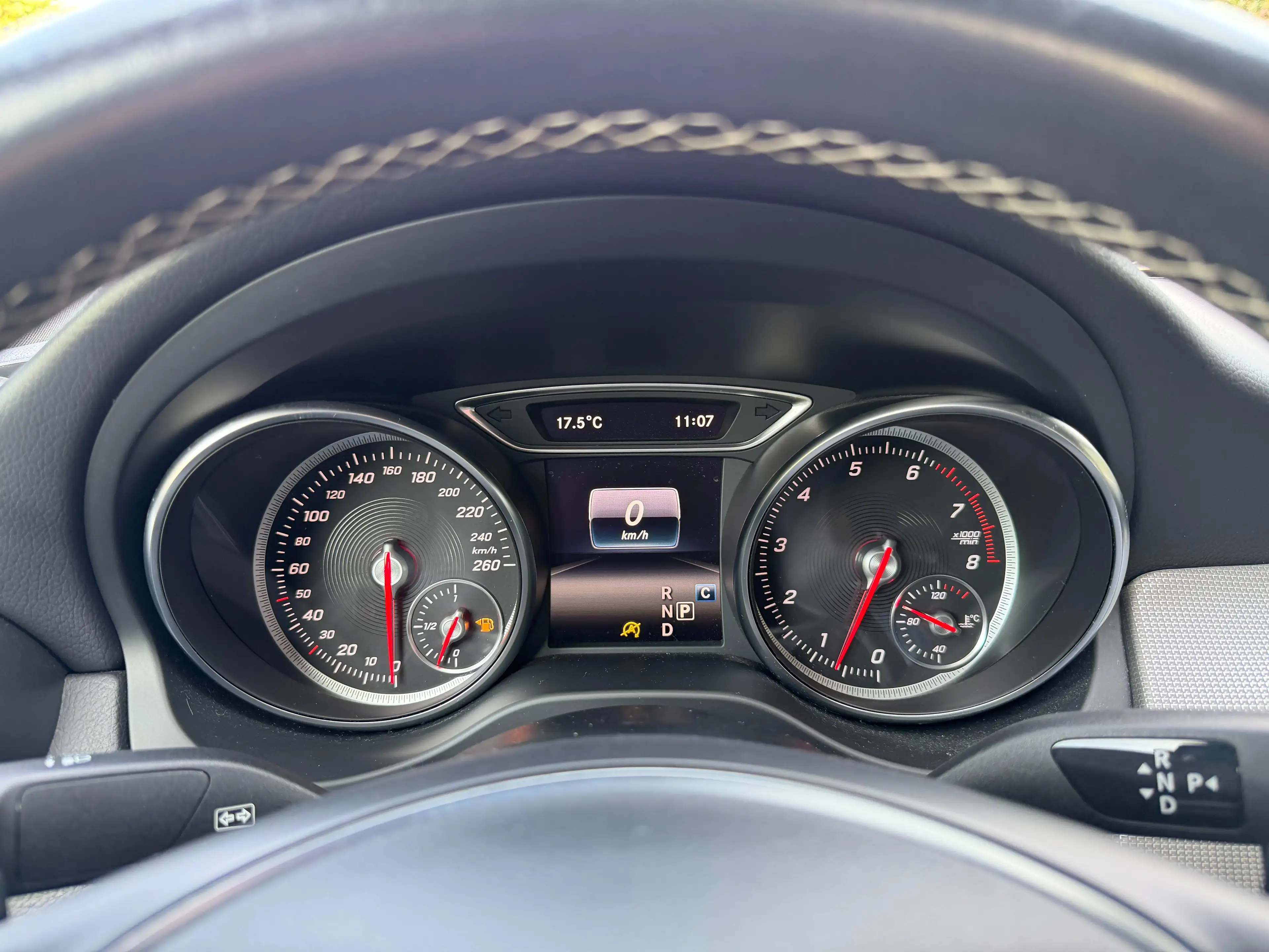 Mercedes-Benz CLA 180 PACK AMG - GARANTIE 12M - 3a — photo 10