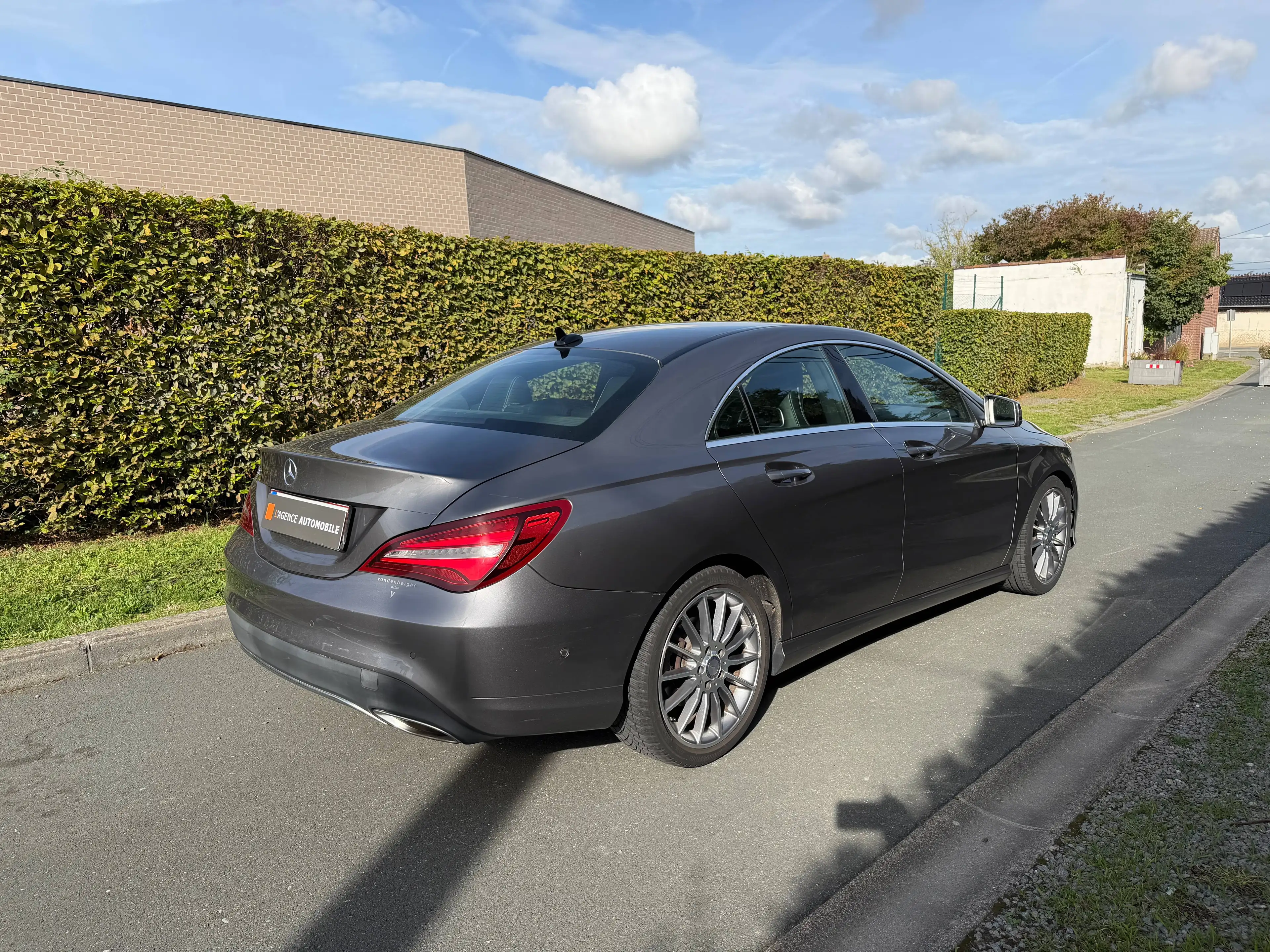 Mercedes-Benz CLA 180 PACK AMG - GARANTIE 12M - 3a — photo 5