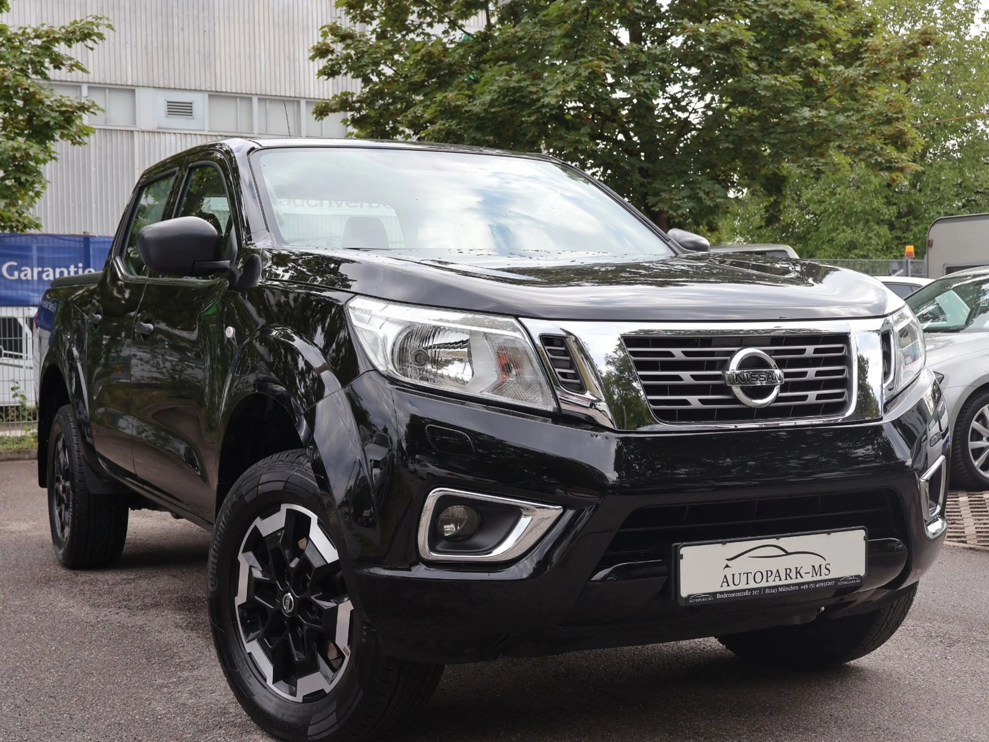 Nissan Navara NP300 Acenta Double Cab 4x4 MwSt-AHK-SHZ — photo 3