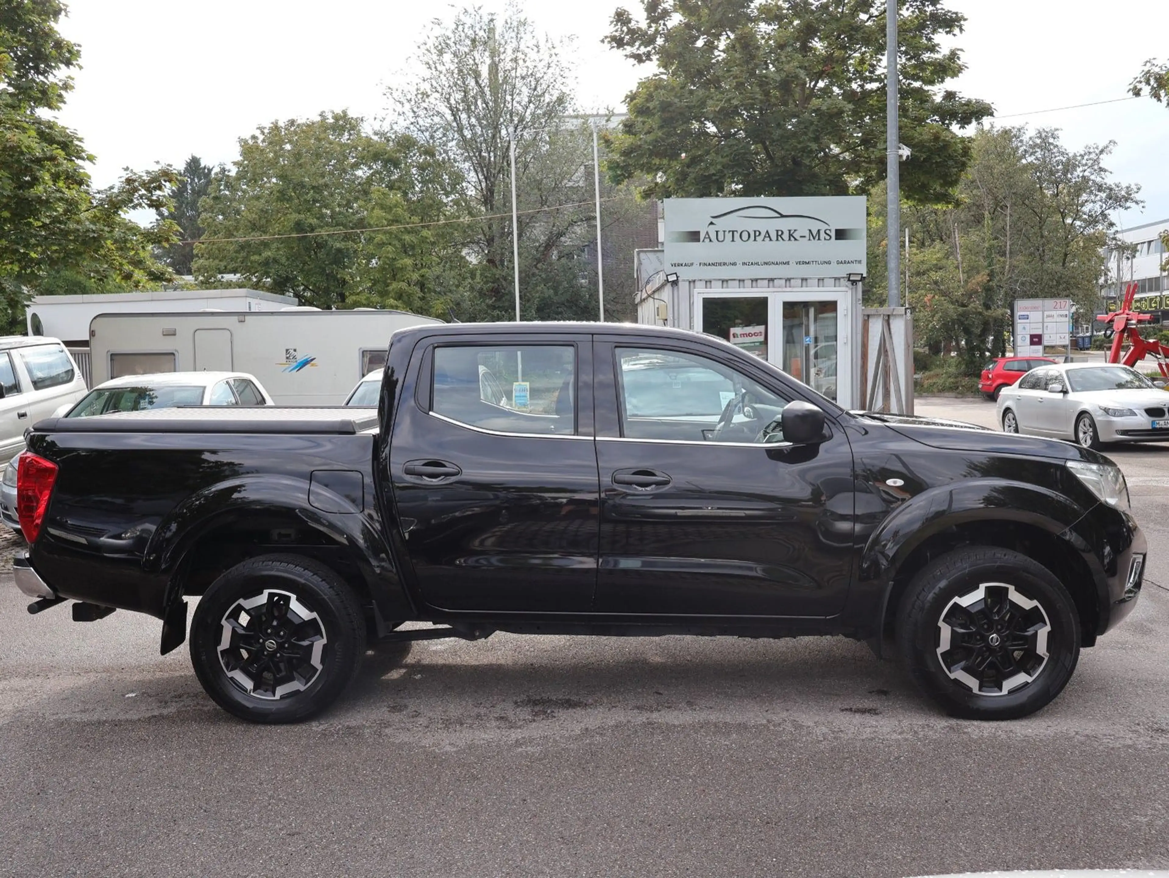 Nissan Navara NP300 Acenta Double Cab 4x4 MwSt-AHK-SHZ — photo 7
