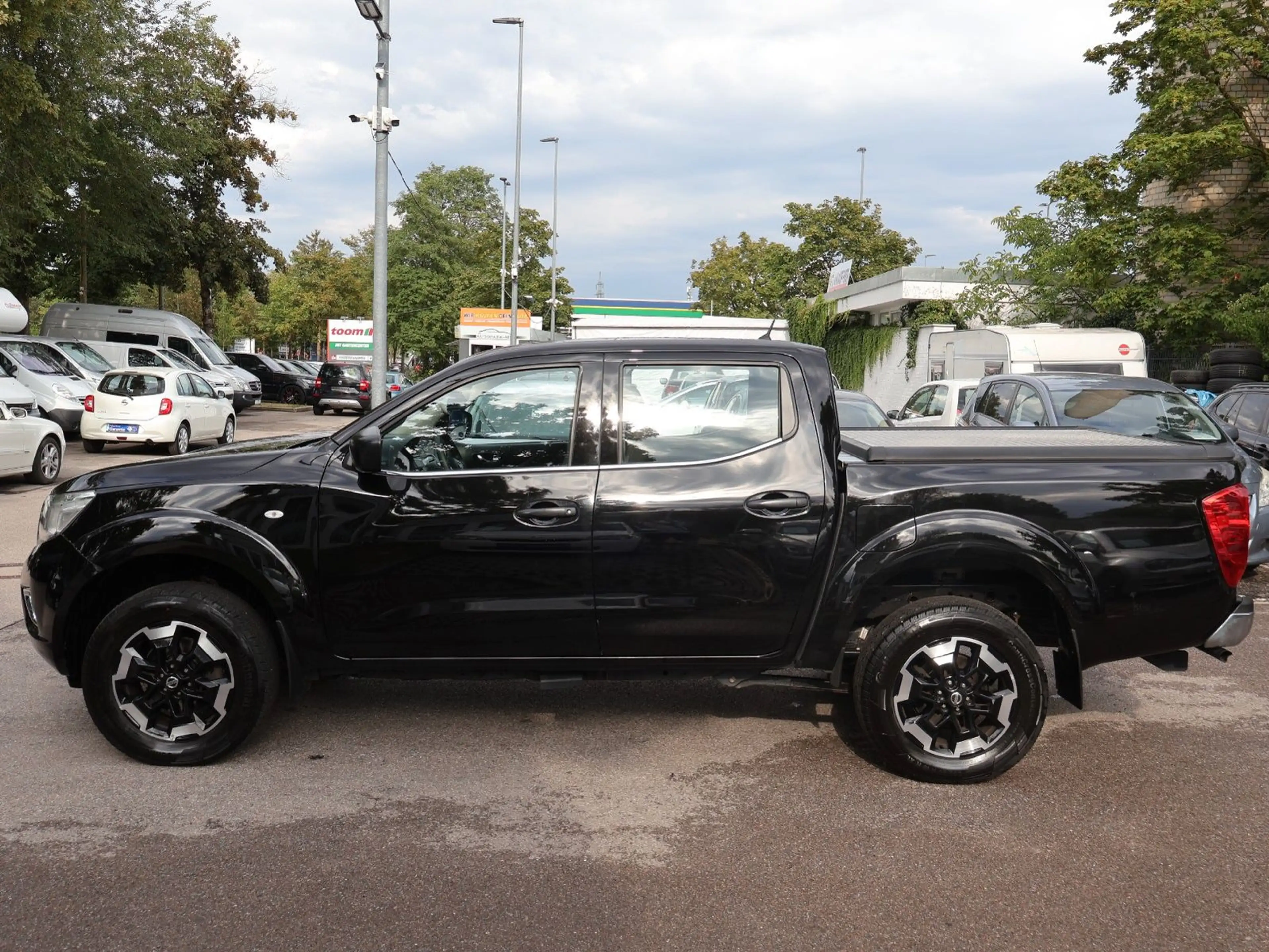 Nissan Navara NP300 Acenta Double Cab 4x4 MwSt-AHK-SHZ — photo 8