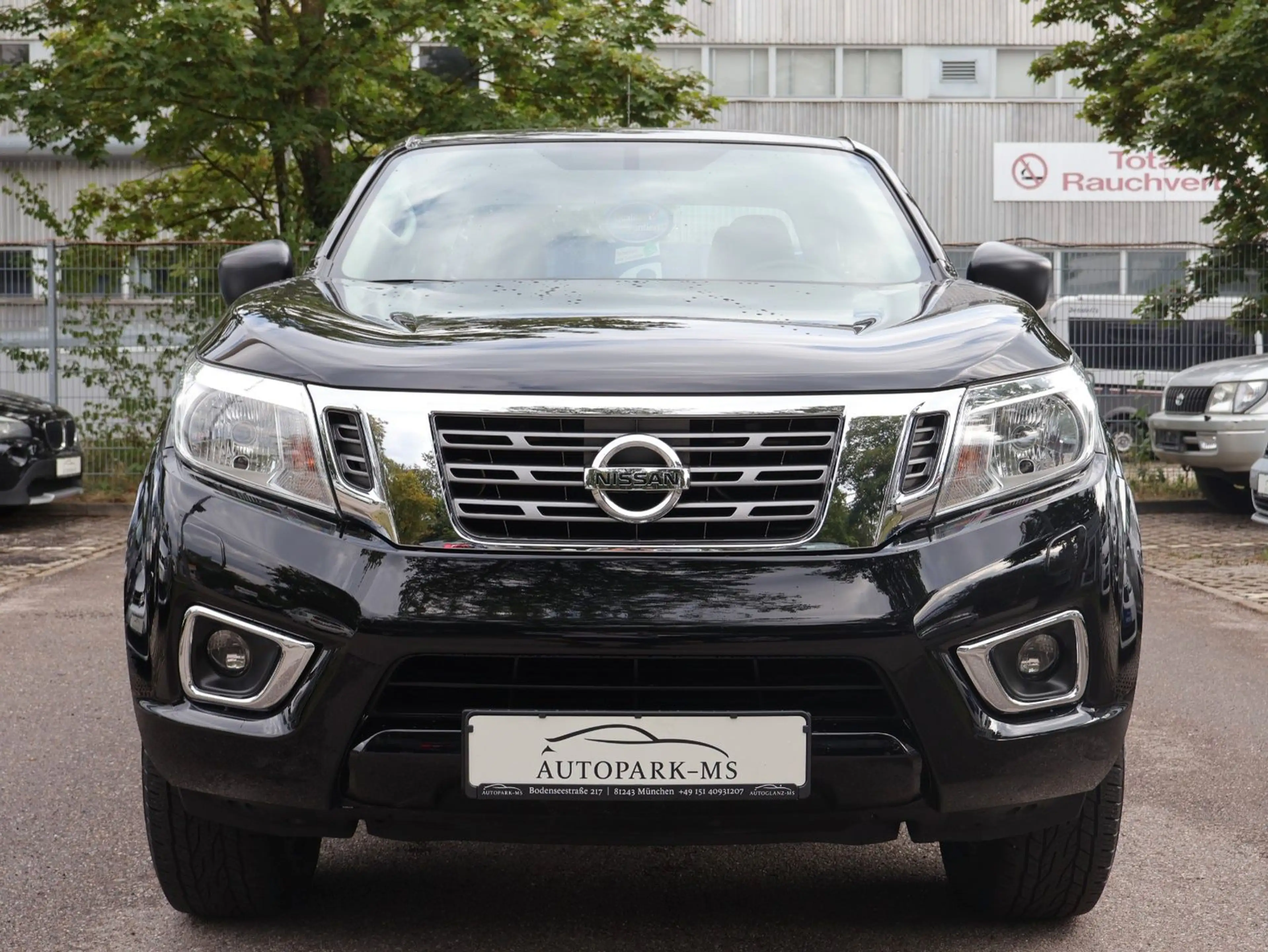 Nissan Navara NP300 Acenta Double Cab 4x4 MwSt-AHK-SHZ — photo 2