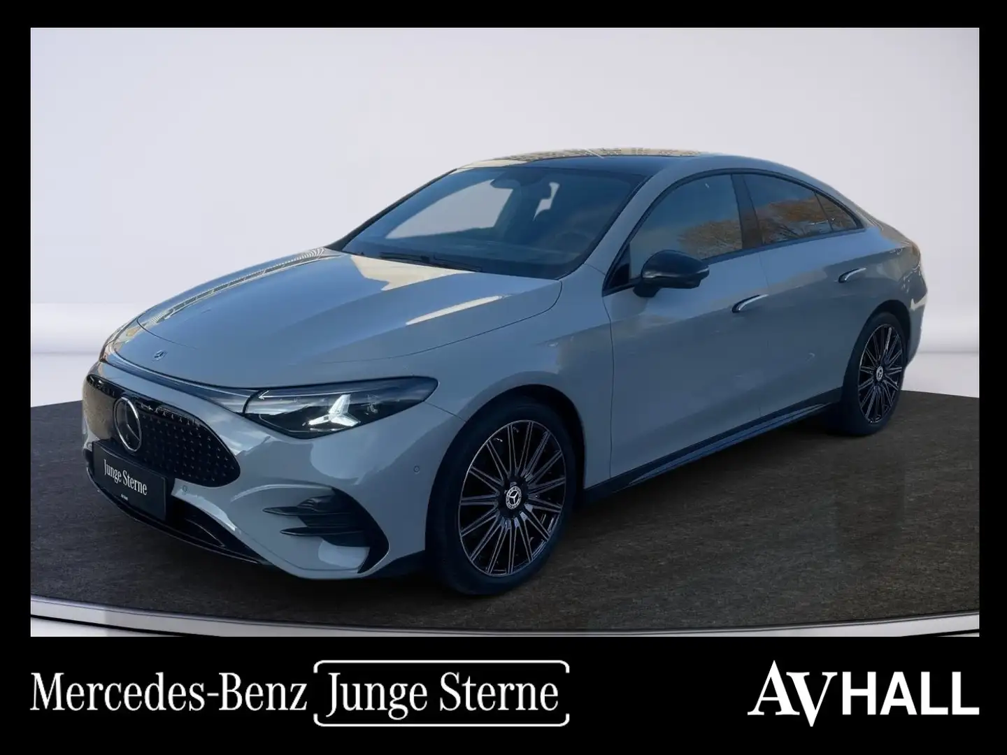 Mercedes-Benz CLA 350 EQ 4MATIC Navi,Rückfahrkamera,Klima Grau - 1