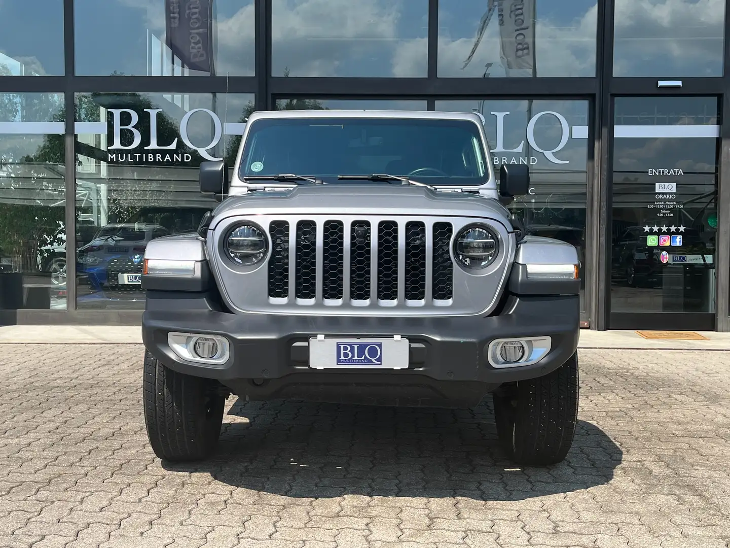 Jeep Wrangler 2.0 turbo Sahara auto Argento - 2
