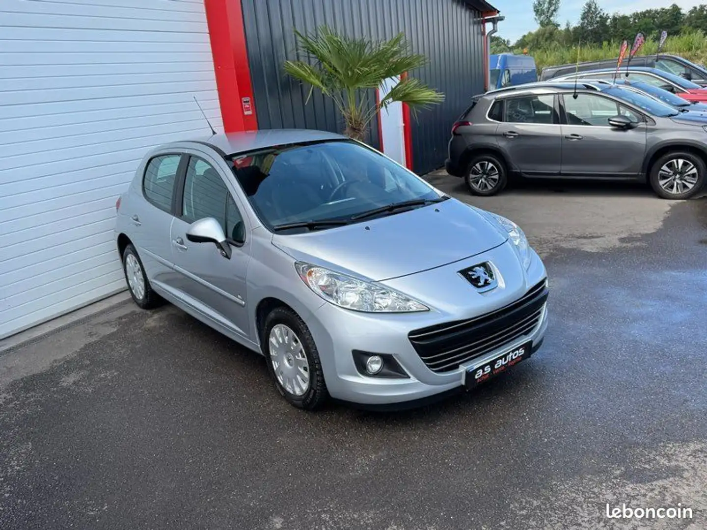 Peugeot 207 1.6 HDI 90 cv 5 portes distribution neuve Gris - 2