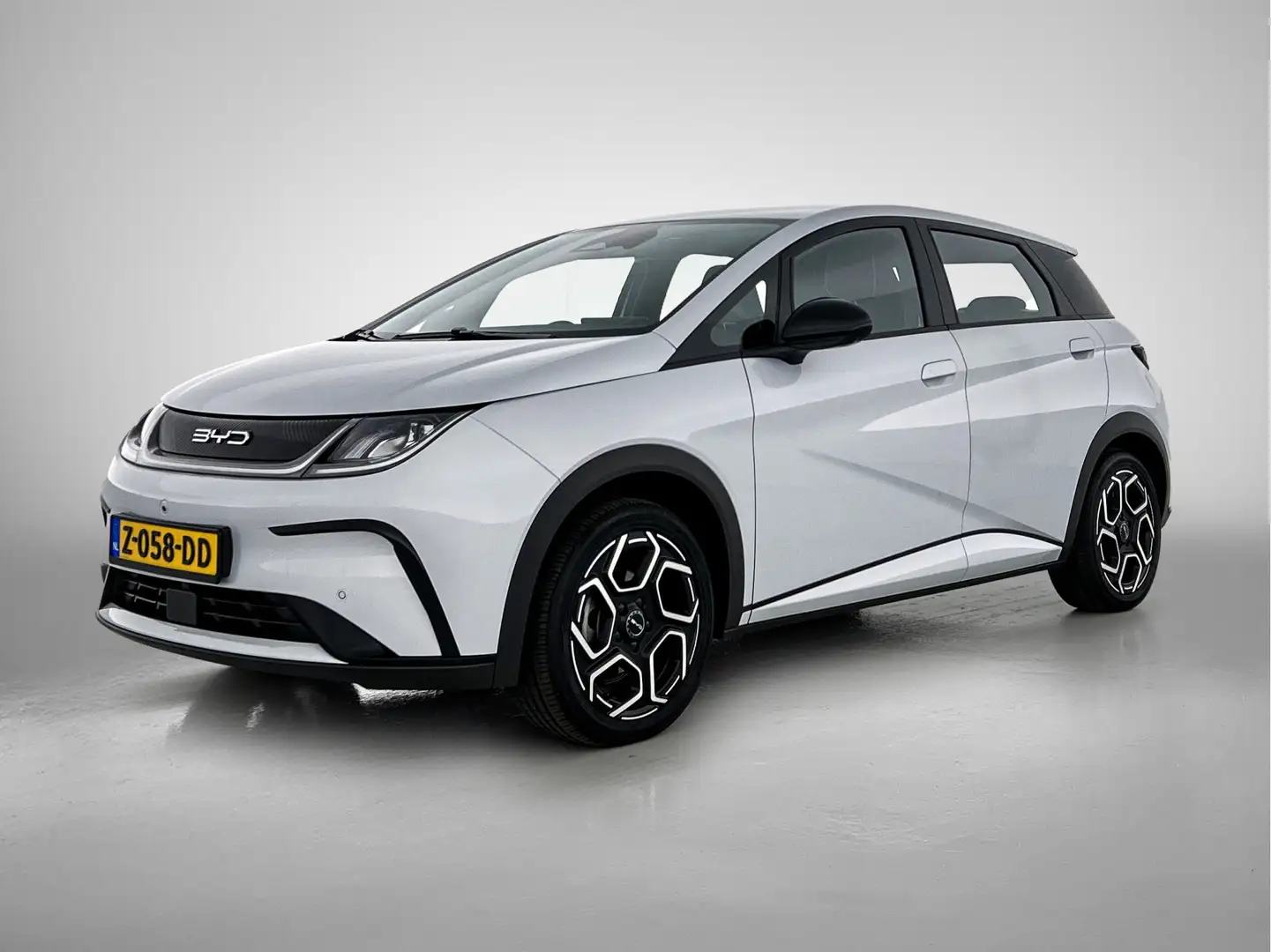 BYD Dolphin Comfort 60.4 kWh | 16" LMV | 427 KM WLTP | Adaptiv Weiß - 1
