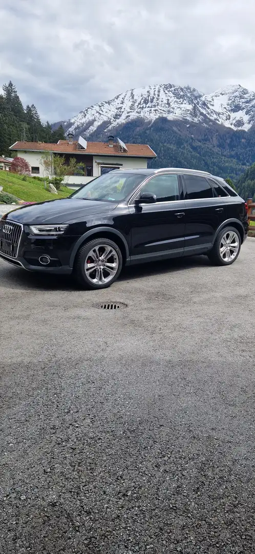 Audi Q3 2,0 TDI quattro Offroad Style Schwarz - 2