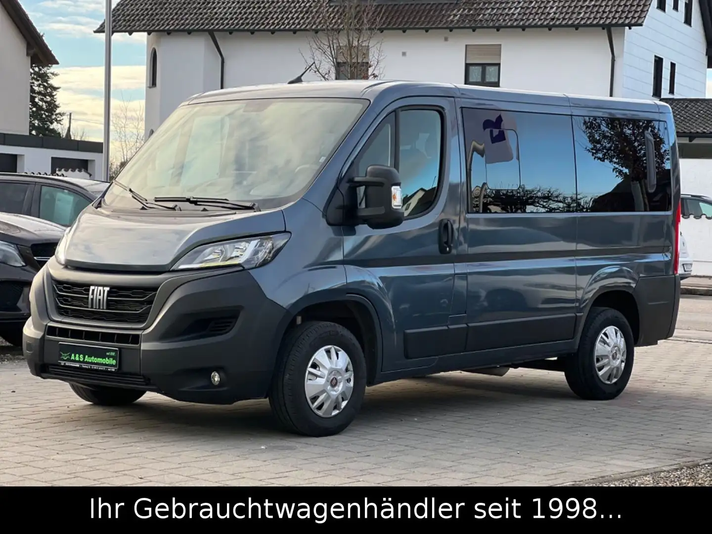 Fiat Ducato Luxusbus Panorama AUTOMATIK 8-Sitzer *AHK Gris - 2