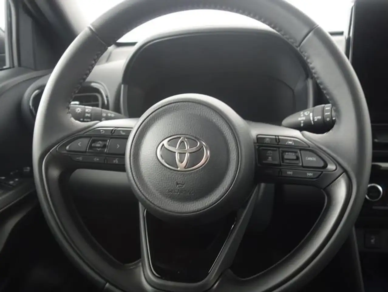 Toyota Yaris Cross 2026 — фото 13