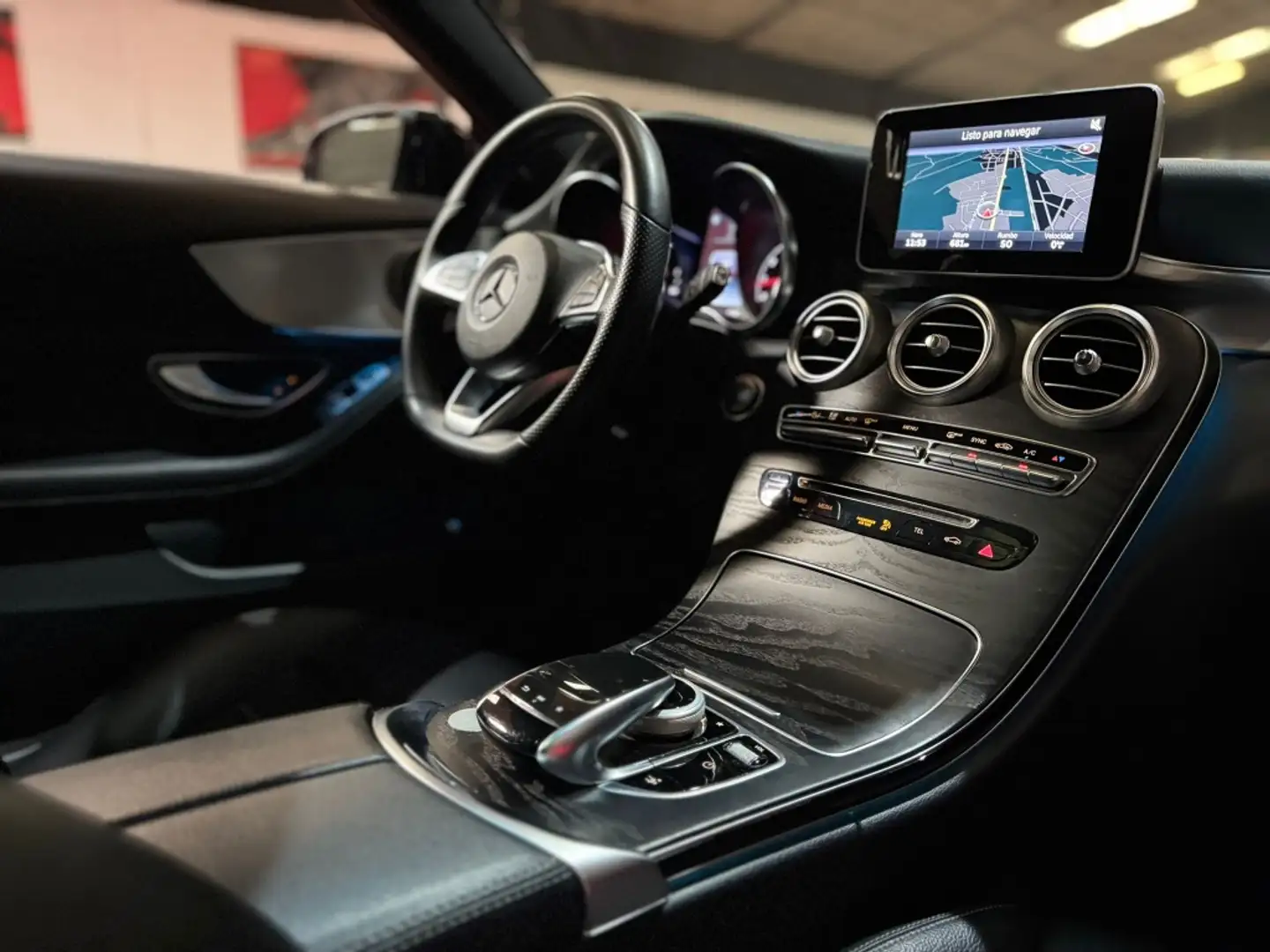 Mercedes-Benz C 300 Coupé 9G-Tronic Paars - 2