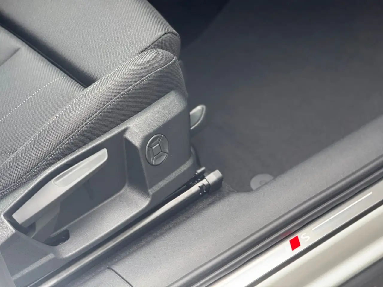 Audi Q3 TFSI SLINE*TECHPLUS*LEDPLUS*AHK*KLI 16