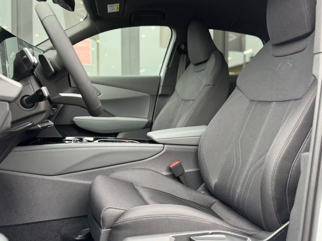 Audi Q3 TFSI SLINE*TECHPLUS*LEDPLUS*AHK*KLI 13