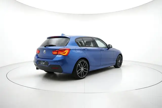 BMW 1 Series view 6