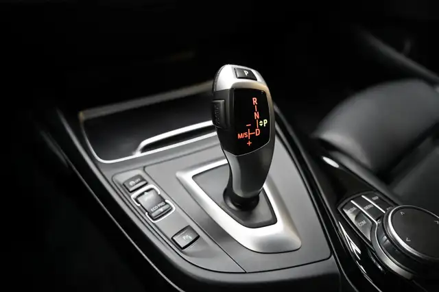 BMW 1 Series view 15