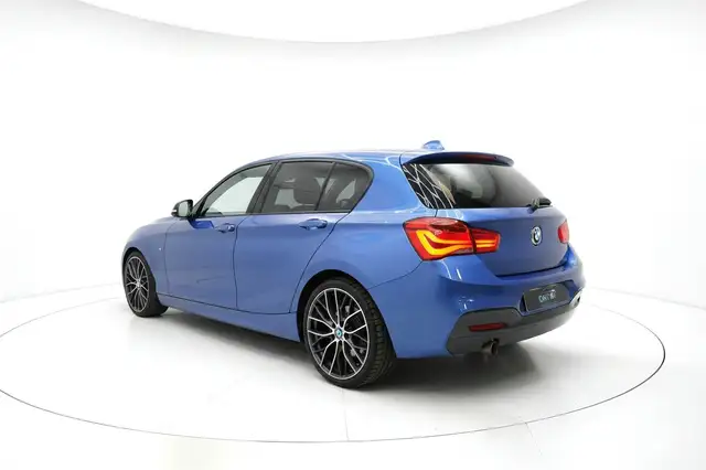 BMW 1 Series view 8