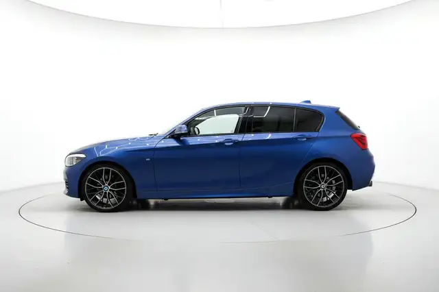BMW 1 Series view 5
