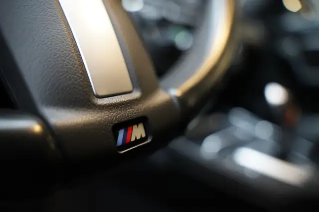 BMW 1 Series view 14